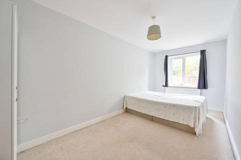 10 Gunwhale Close, London, SE16 6BS