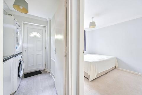 10 Gunwhale Close, London, SE16 6BS