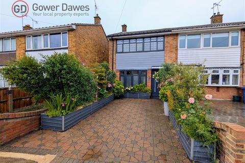 11 Coleridge Road, Tilbury, RM18 8EE