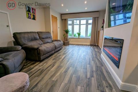 11 Coleridge Road, Tilbury, RM18 8EE