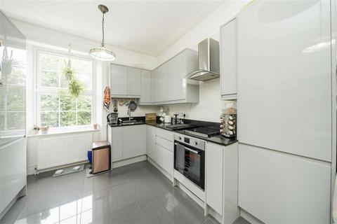 4 bedroom flat to rent, Sheldon Road, London NW2