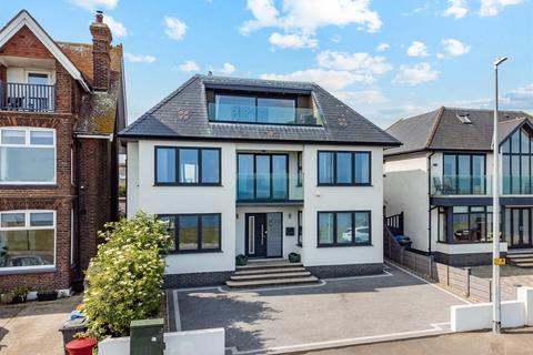 80 Marine Parade, Whitstable, CT5 2BA