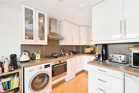 1 bedroom apartment to rent, Holloway Road, London N7