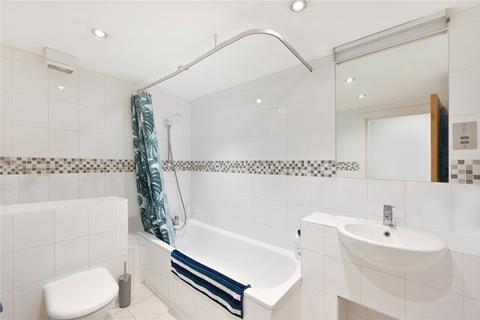 1 bedroom apartment to rent, Holloway Road, London N7