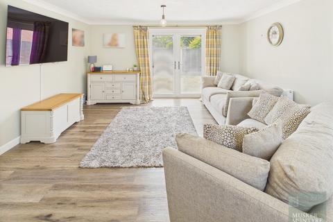 undefined, Weavers Croft, Harleston