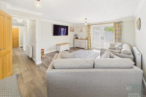 undefined, Weavers Croft, Harleston