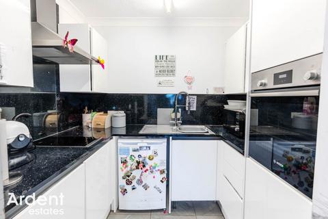 1 bedroom apartment for sale, Baker Mews, Maldon