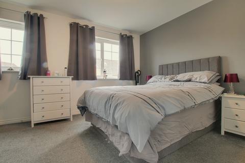 24 Farriers Gate, Chatteris, PE16 6AY