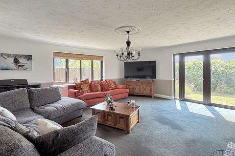 5 bedroom detached house for sale, Woodrow Road, Forest, Melksham