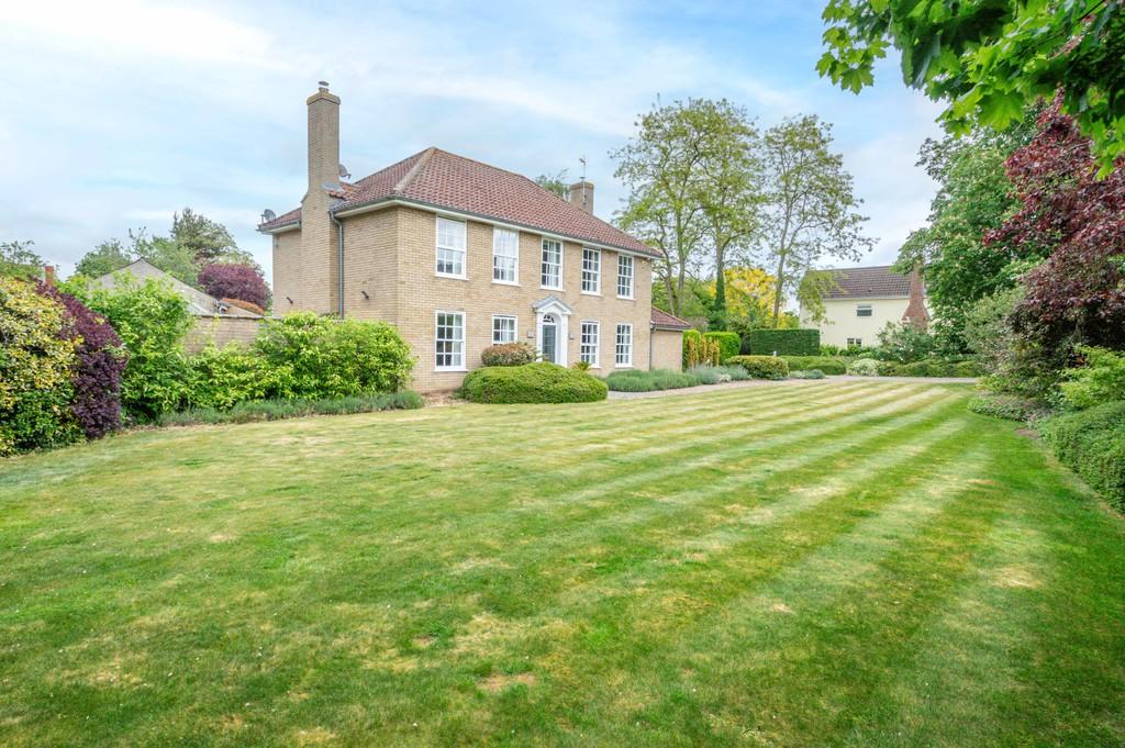 Holly House-03