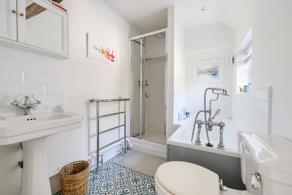 1299644-23-6835c9f4cef7c