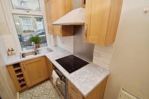 2 bedroom terraced house for sale, Raven Street, Bradford BD16