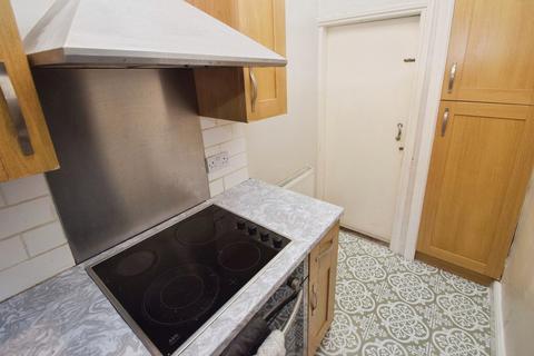 2 bedroom terraced house for sale, Raven Street, Bradford BD16