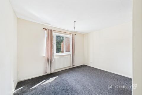 11 Derventio Close, Derby, DE1 3TD