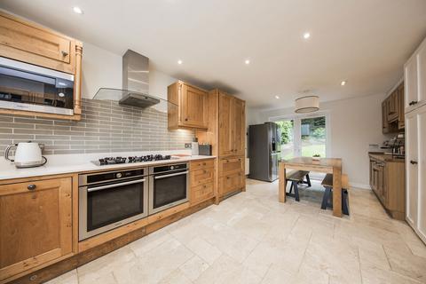 4 bedroom detached house for sale, Barnfield, Crowborough