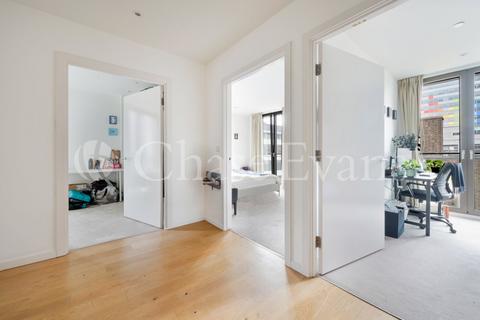 3 bedroom flat for sale, St Gabriel Walk, One The Elephant, Elephant & Castle, London, SE1