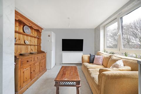 3 bedroom apartment for sale, The Sandlings, London N22