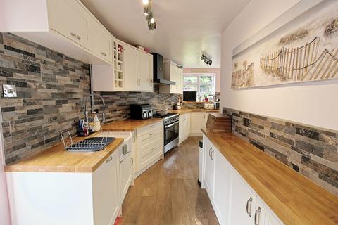 47 Willow Road, Blaby, Leicester, LE8 4BG