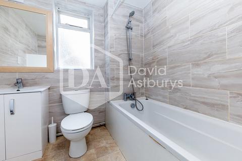 4 bedroom apartment to rent, Criterion Mews, Holloway, London