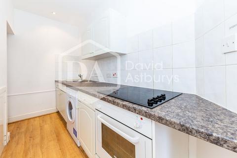 3 bedroom apartment to rent, Criterion Mews, Archway, London