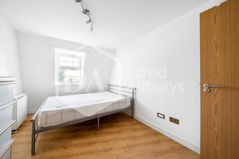 3 bedroom apartment to rent, Criterion Mews, Archway, London