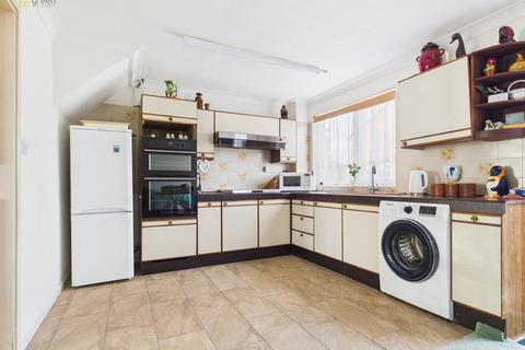 3 bedroom semi-detached house for sale, Bell Close, Birmingham B36