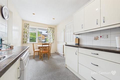 undefined, Westward Close, Uttoxeter