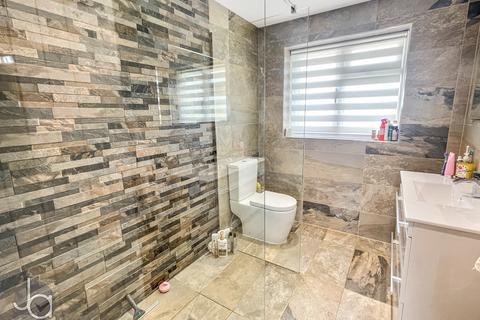 16 Heycroft Way, Tiptree, Colchester, CO5 0DG
