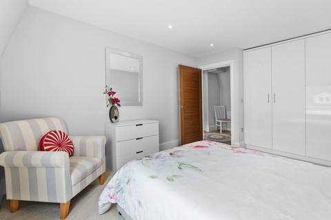 Apartment 15, Orbital House, 85 Croydon Road, Caterham, CR3 6PD