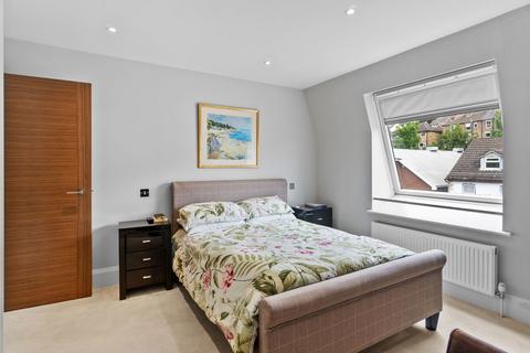 Apartment 15, Orbital House, 85 Croydon Road, Caterham, CR3 6PD