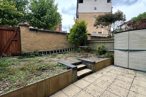 19 Britannia Gate, London, E16 1SE