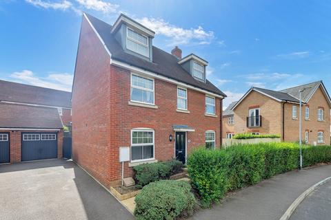 5 bedroom detached house for sale, Miles Way, Buntingford SG9