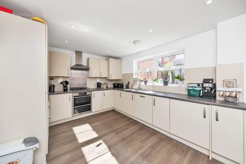 5 bedroom detached house for sale, Miles Way, Buntingford SG9