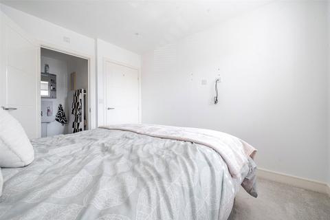 2 bedroom apartment for sale, Bolton Drive, Shinfield, Reading, RG2