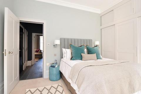 1 bedroom apartment to rent, Henrietta Street, Covent Garden, WC2E