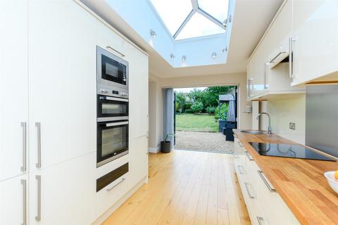 3 bedroom semi-detached bungalow for sale, Fairview Road, Gravesend DA13