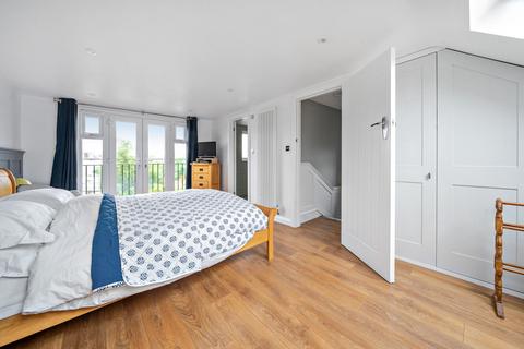 43 Ravenswood Crescent, West Wickham, BR4 0JH