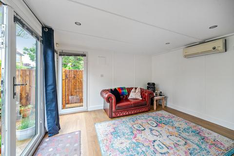 43 Ravenswood Crescent, West Wickham, BR4 0JH