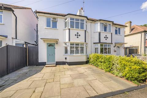 3 Brookside Crescent, Worcester Park, KT4 8AQ