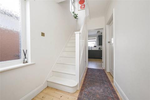 3 Brookside Crescent, Worcester Park, KT4 8AQ