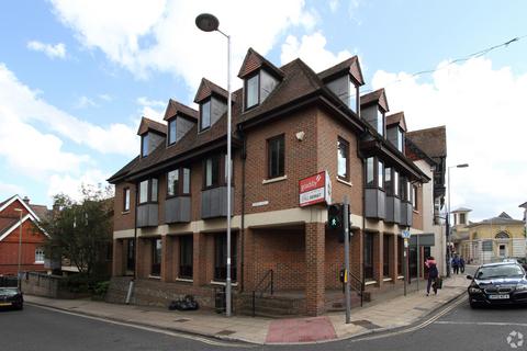 Office to rent, 1-2 Crown Walk Winchester SO23 8BB