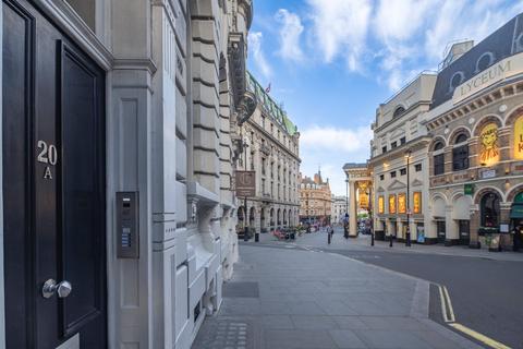 2 bedroom flat for sale, Wellington Street, London