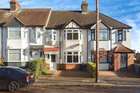 3 bedroom terraced house for sale, Tomswood Hill, Ilford
