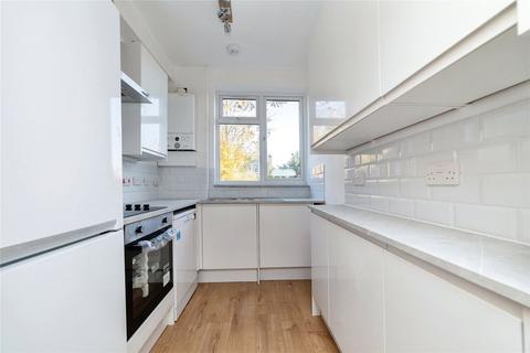 3 bedroom terraced house for sale, Tomswood Hill, Ilford