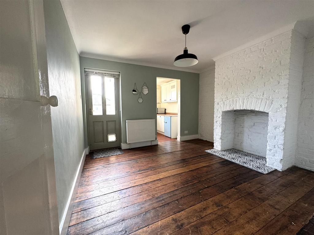 Dining Room 2.jpg