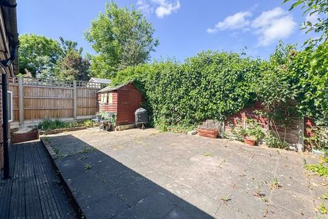 3 bedroom house to rent, Pointalls Close, London