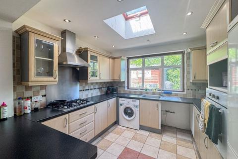 3 bedroom house to rent, Pointalls Close, London