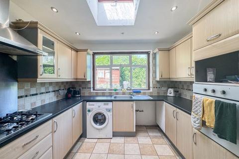 3 bedroom house to rent, Pointalls Close, London