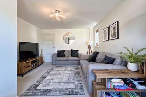 18 Hooper Way, Tonna, Neath, SA11 3FB