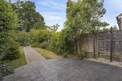 91 Penshurst Avenue, Sidcup, DA15 9EZ